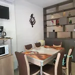 Apartment Nasty 24 Pool & Mamaia Nord Navodari