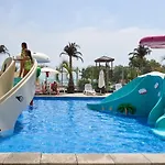 Nasty 24 Pool & Mamaia Nord 3* Navodari