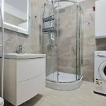 Nasty 24 Pool & Mamaia Nord 3*