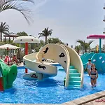 Apartment Nasty 24 Pool & Mamaia Nord 3*
