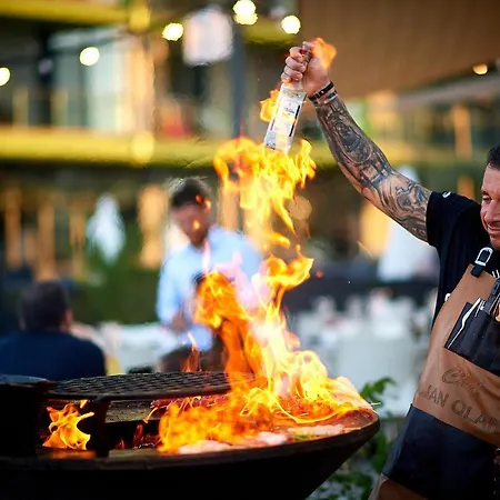 Nasty 24 Pool & Mamaia Nord Apartamento