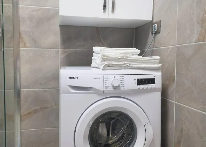 Nasty 24 Pool & Mamaia Nord Năvodari