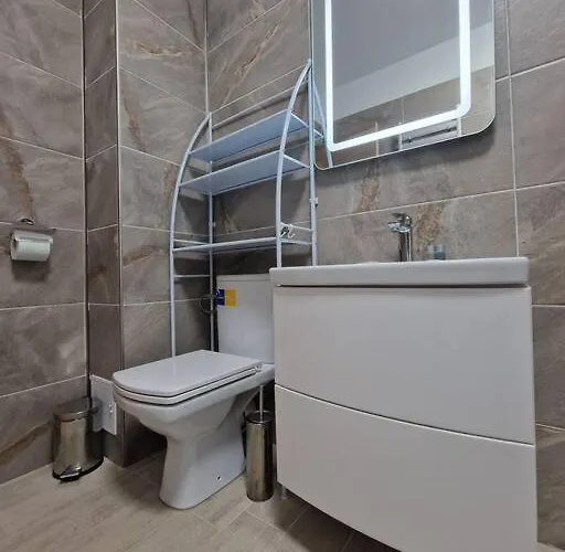 Nasty 24 Pool & Mamaia Nord 3*