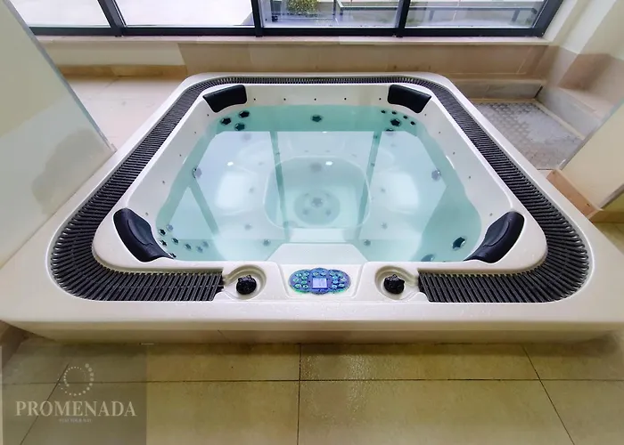 Nasty 24 Pool & Mamaia Nord Apartamento Năvodari