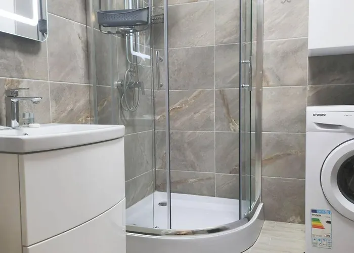 Nasty 24 Pool & Mamaia Nord 3* Năvodari