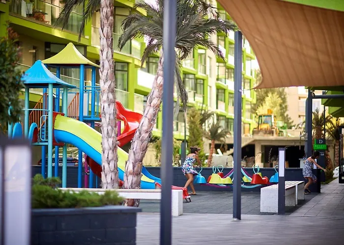 Apartamento Nasty 24 Pool & Mamaia Nord 3*