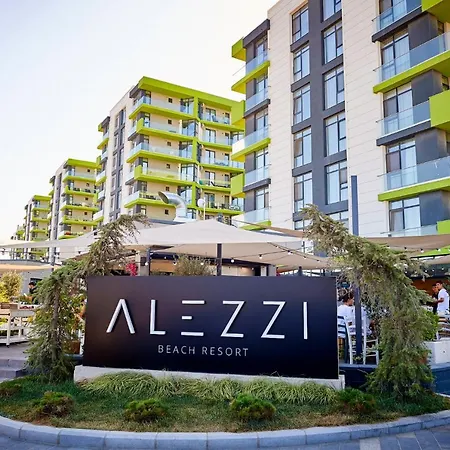 Nasty 24 Pool & Mamaia Nord Apartamento 3*