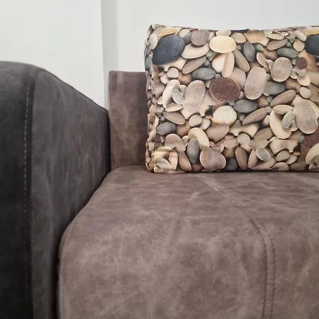 Nasty 24 Pool & Mamaia Nord