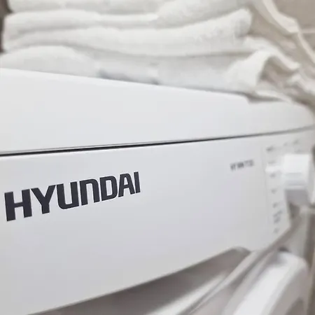 Nasty 24 Pool & Mamaia Nord Apartamento Năvodari